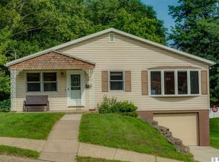 1098 Southern Ave, Dubuque, IA 52003