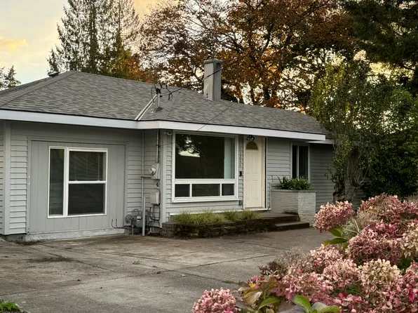 11204 E Burnside St, Portland, OR 97216