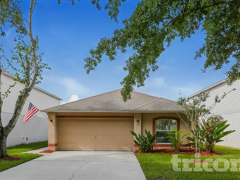 10610 Opus Dr — Photo 1