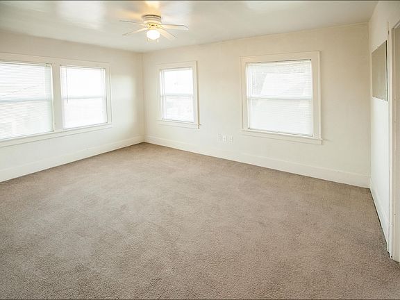 3rd image of 3910 Yakima Ave APT 25