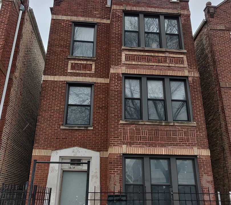 1st image of 3949 S California Ave #2F