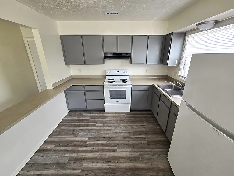 French Quarter Apartments — Photo 22