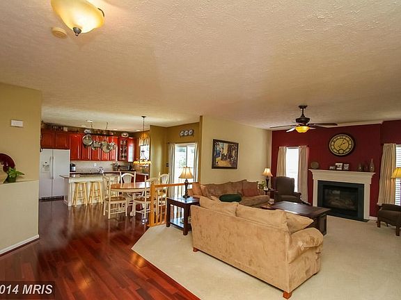 3rd image of 24 Little Field Dr