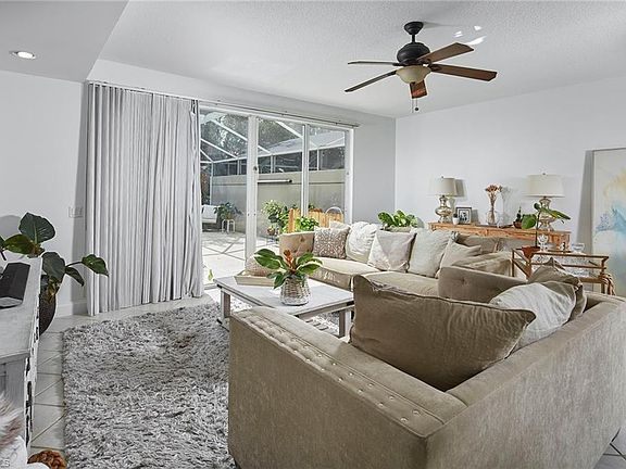 2nd image of 5757 Cove Cir