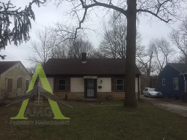 3426 N Temple Ave photo 1