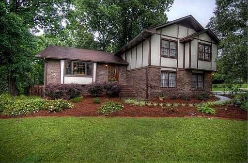 1st image of 375 Ashley Ct SE