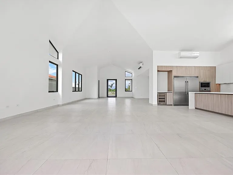939 Isla Norte — Photo 12