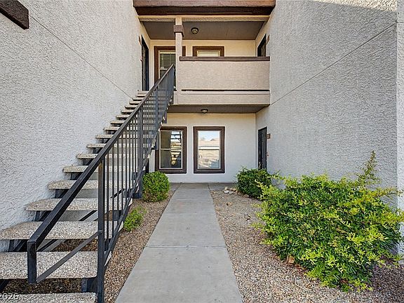 4th image of 45 Maleena Mesa St APT 122