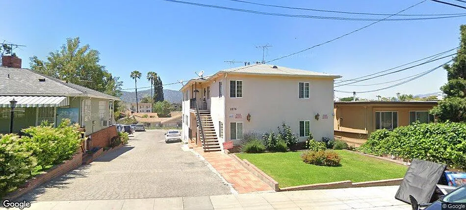 2 bed, 825 sqft, $2,475 — Photo 1