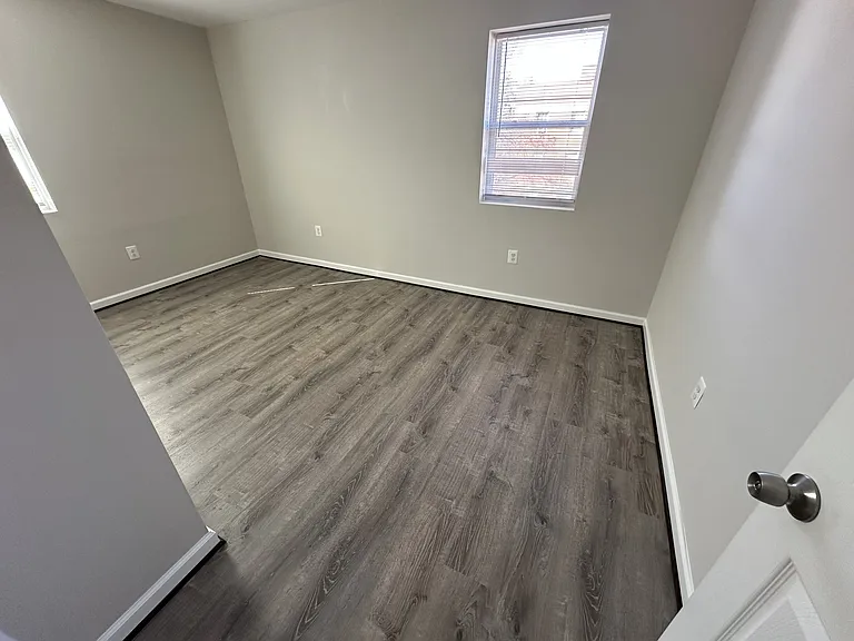1814 Q St SE #203 — Photo 8