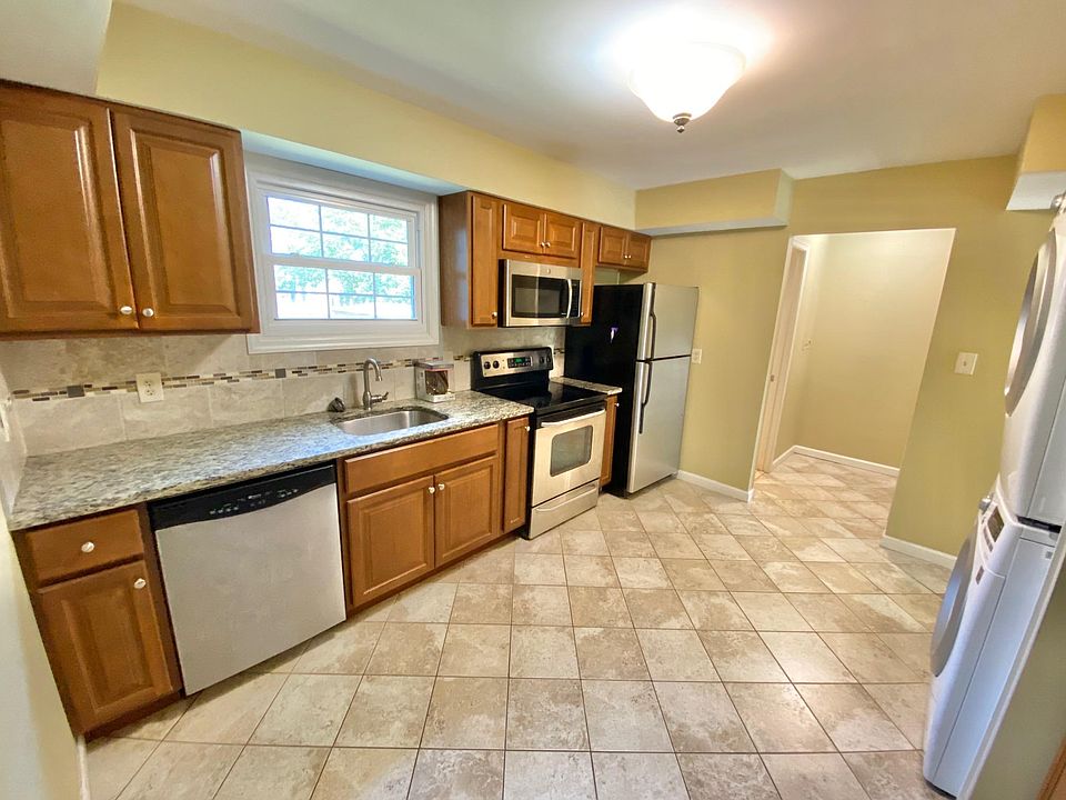 1st image of 2611 Washington Blvd