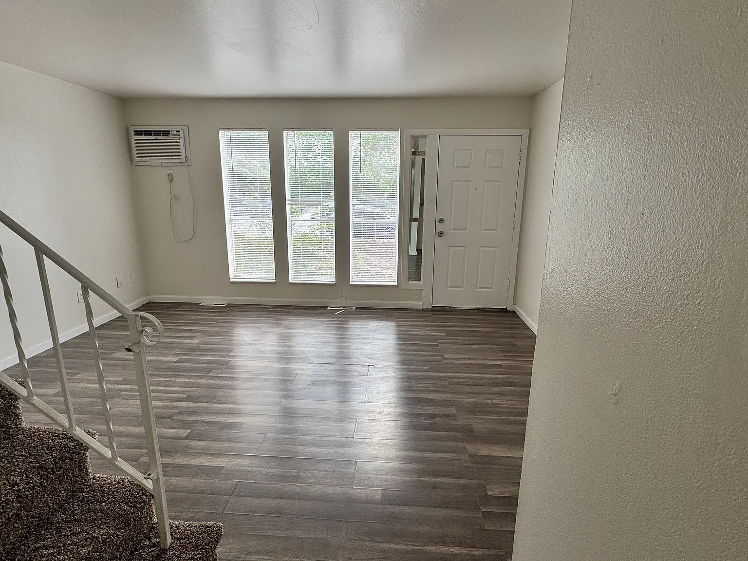 56 Lansing St — Photo 4