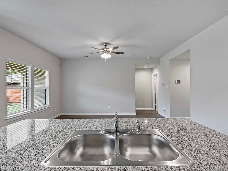 226 Seclusion Dr — Photo 17