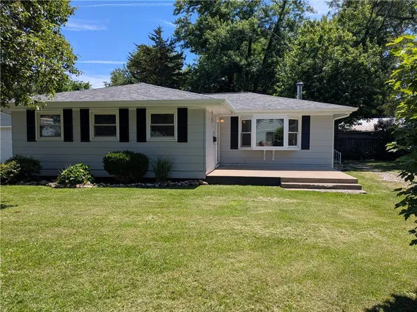 210 N Austin St, Paris, IL 61944