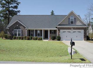 411 Valley Oak Dr, Bunnlevel, NC 28323
