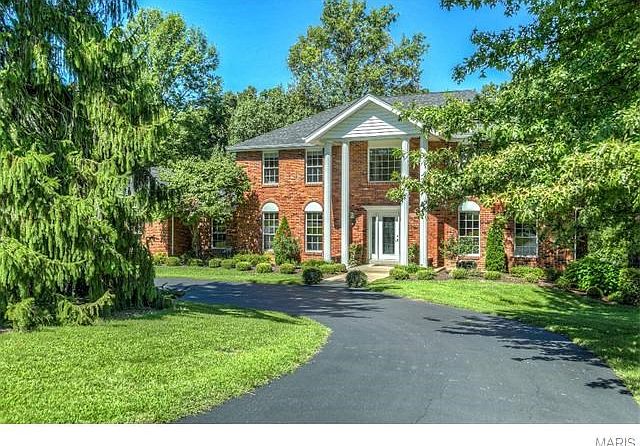 1st image of 5 Clarkson Farm Dr