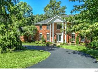 5 Clarkson Farm Dr, Chesterfield, MO 63017