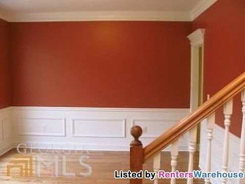 2nd image of 403 River Forest Dr