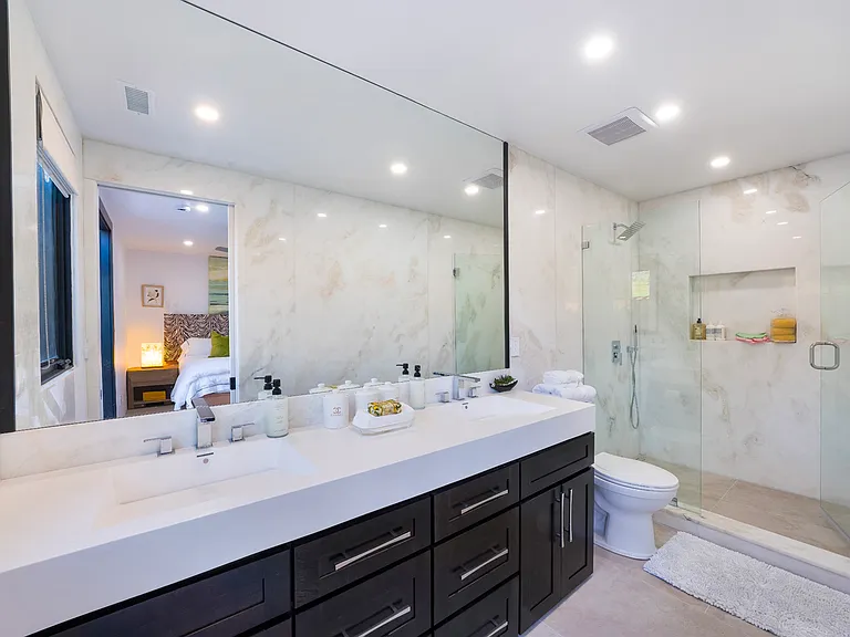 6161 Silverado Trl — Photo 27