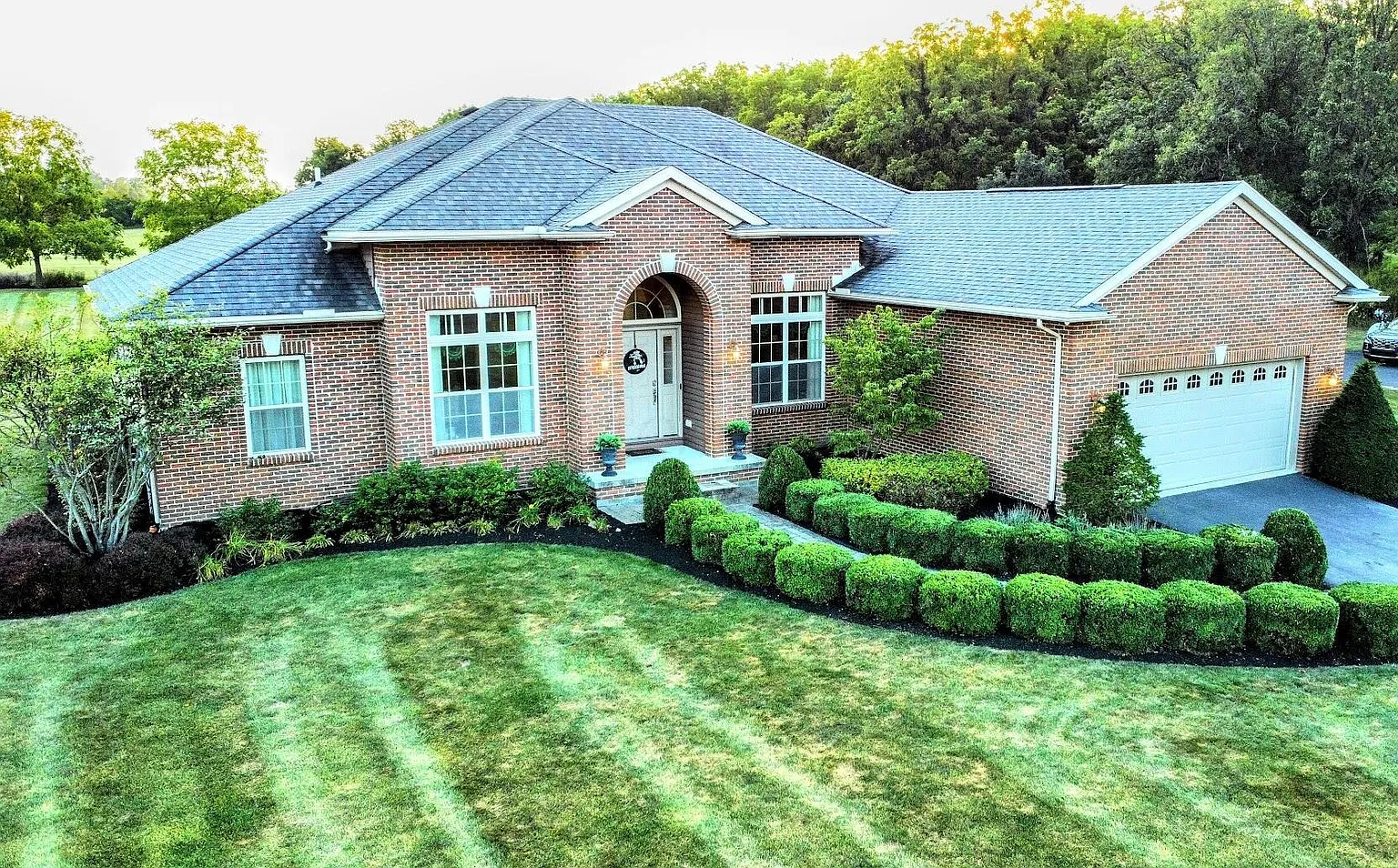 3327 Lundy Ln photo 1