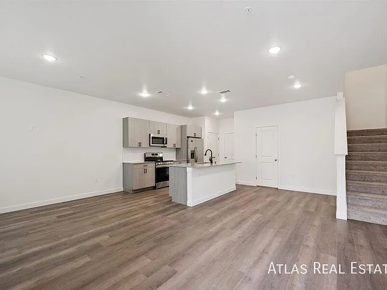 The Villas at Ridgeline Vista — Photo 131