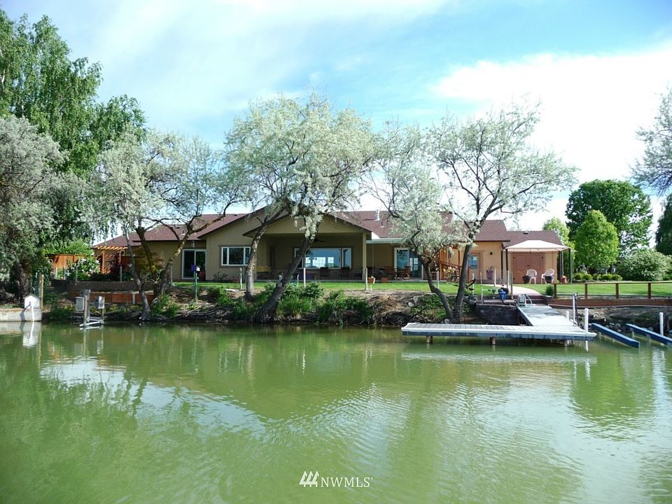 1st image of 1015 S Laguna Drive