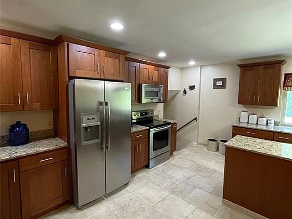 3rd image of 3770 Lofty Oaks Dr