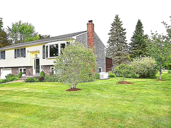 10 Odyssis Dr, Wareham, MA 02571