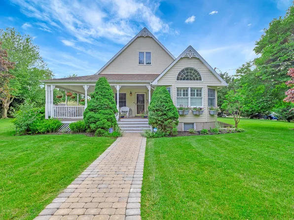 600 Shipyard Lane, East Marion, NY 11939