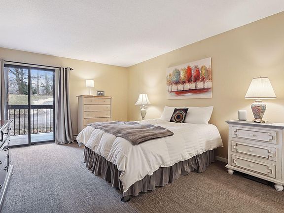 4th image of 6075 Lincoln Dr APT 111