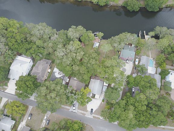 3rd image of 7320 N Ola Ave