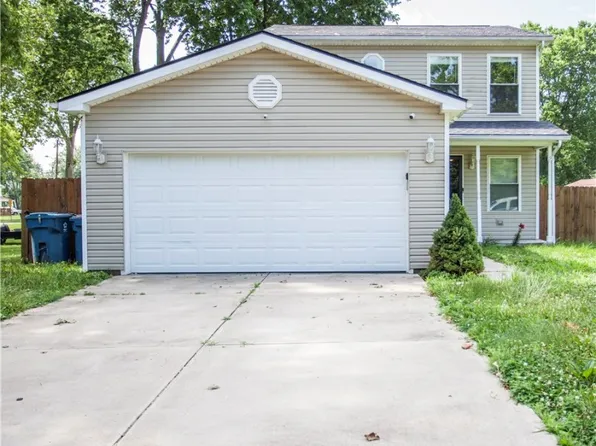 3302 Shorelands Rd, Moraine, OH 45439