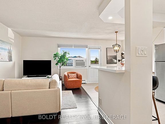 5th image of 264 Oakdale Ave #307