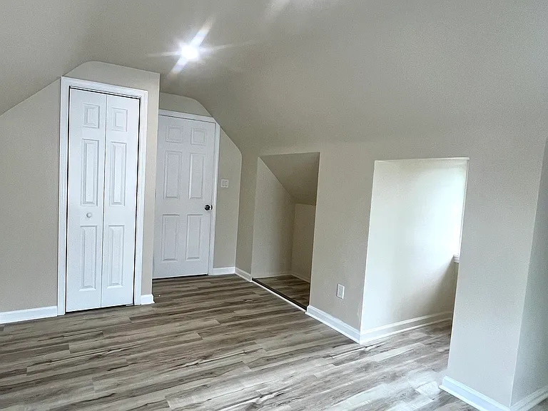 1647 Brown St — Photo 7