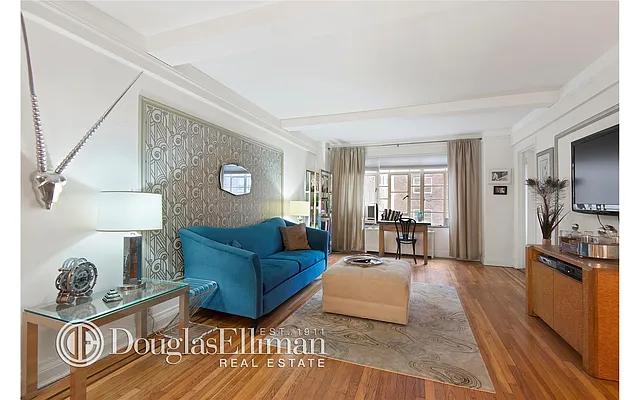 Sold by Douglas Elliman | media 10