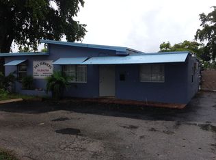 5742 Hallandale Beach Blvd, West Park, FL 33023