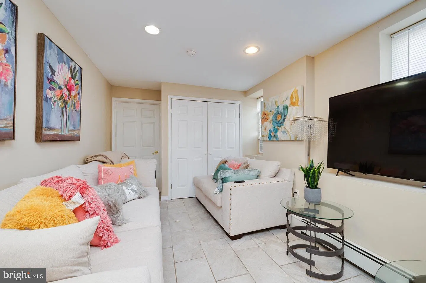 1233 Green St — Photo 4