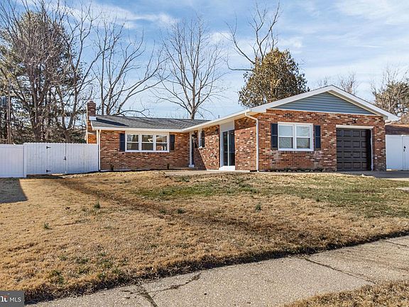 4th image of 6 Thornhollow Rd