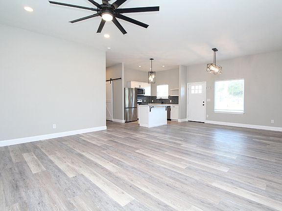 5th image of 203 S L St #0