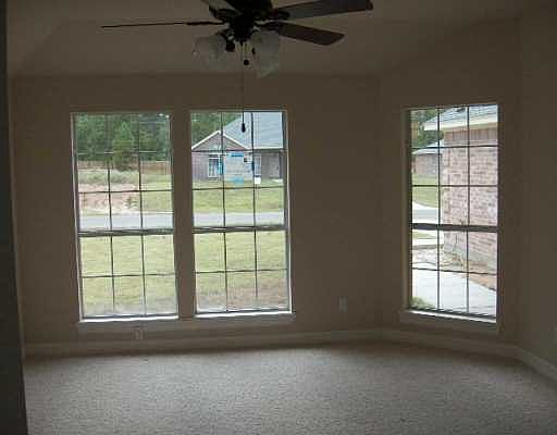 3rd image of 10131 Scarlet Oaks Dr
