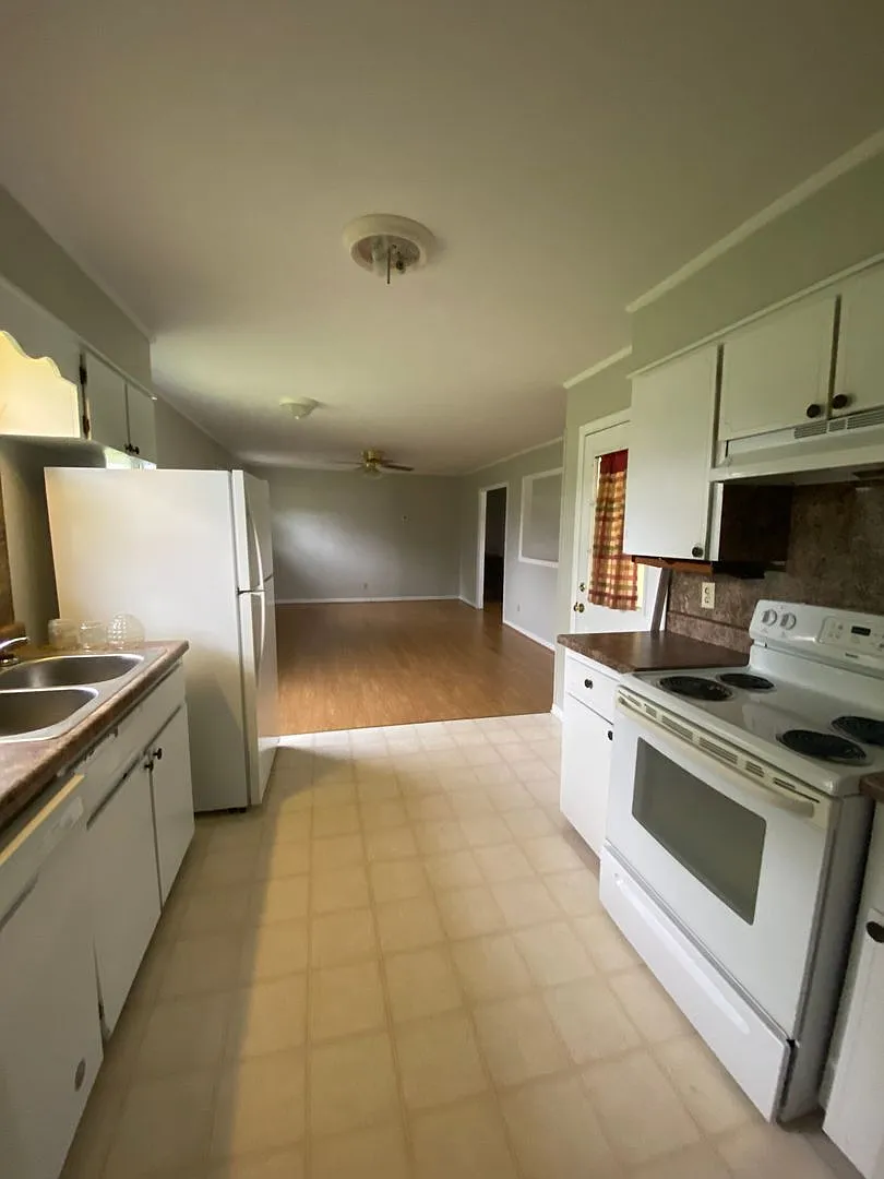 1440 Taylors Chapel Road — Photo 3