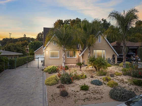 4th image of 2417 E Glenoaks Blvd