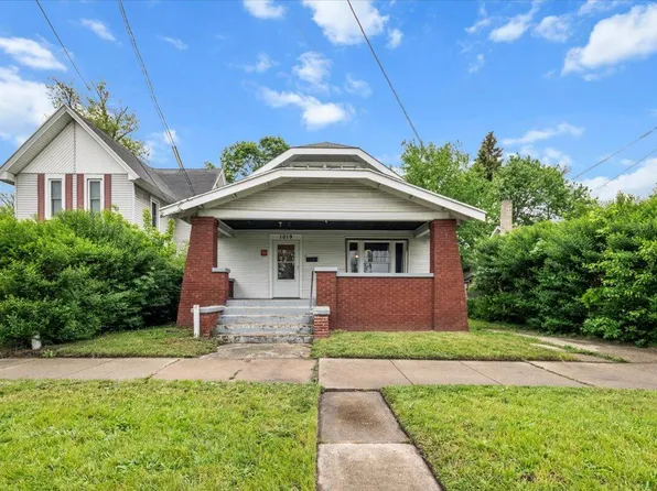 1019 2nd St NW, Grand Rapids, MI 49504