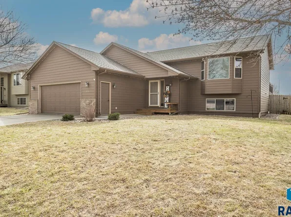3246 S Serenity Trl, Sioux Falls, SD 57103