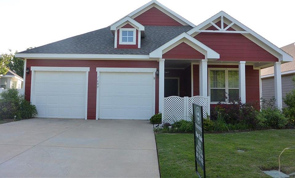 1st image of 1609 Mary Ln