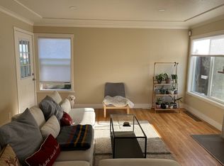 3269 NE Dekum St, Portland, OR 97211