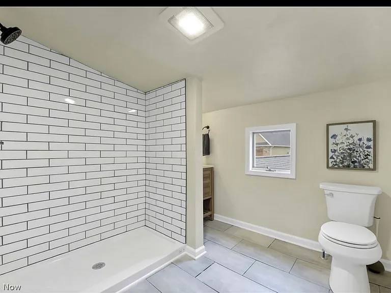 33381 Detroit Rd — Photo 32