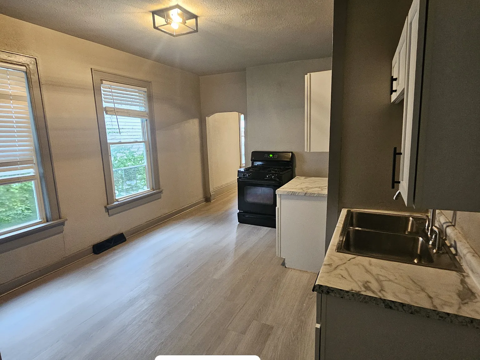 3172 N Holton St — Photo 4