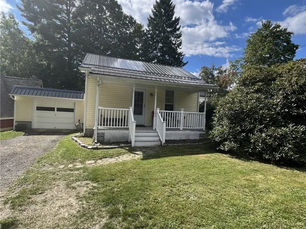14778 S Cheshire St, Burton, OH 44021