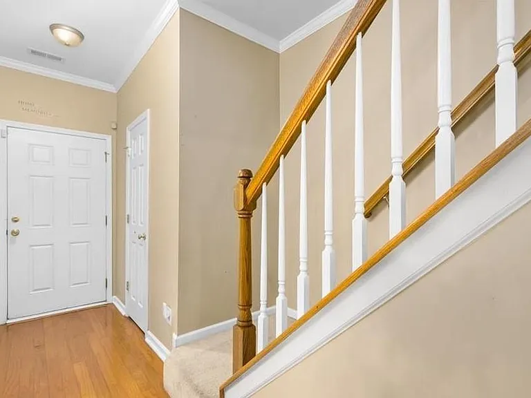 28 Sharpstone Ln — Photo 7